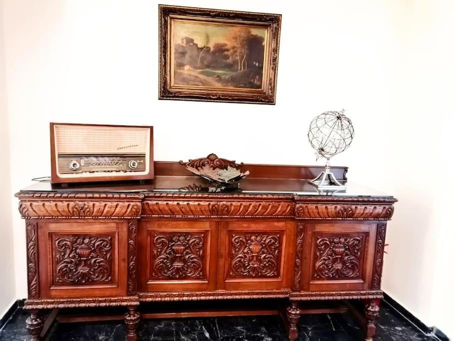 Apartamento Sarakin'S Mansion Luxury Retreat Atenas Exterior foto