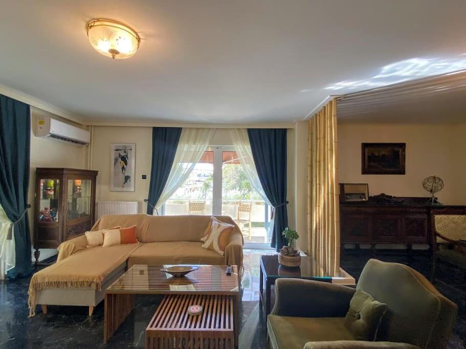Apartamento Sarakin'S Mansion Luxury Retreat Atenas Exterior foto