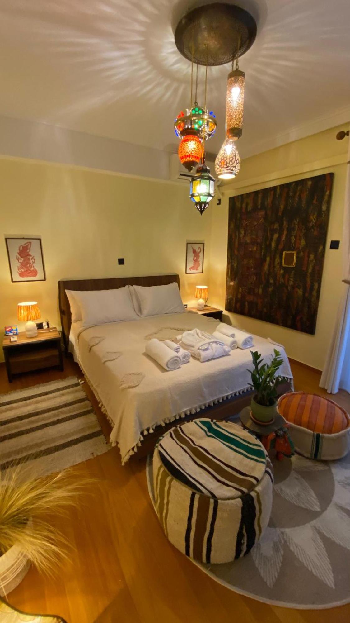 Apartamento Sarakin'S Mansion Luxury Retreat Atenas Exterior foto