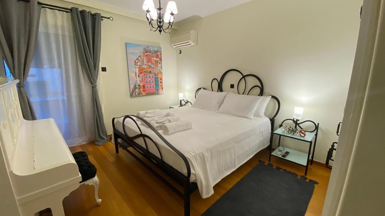 Apartamento Sarakin'S Mansion Luxury Retreat Atenas Exterior foto